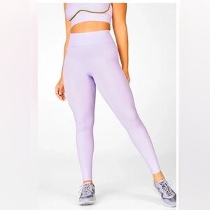 Fabletics Anywhere Motion365® High-Waisted Leggings in Frosted Lilac Size L
